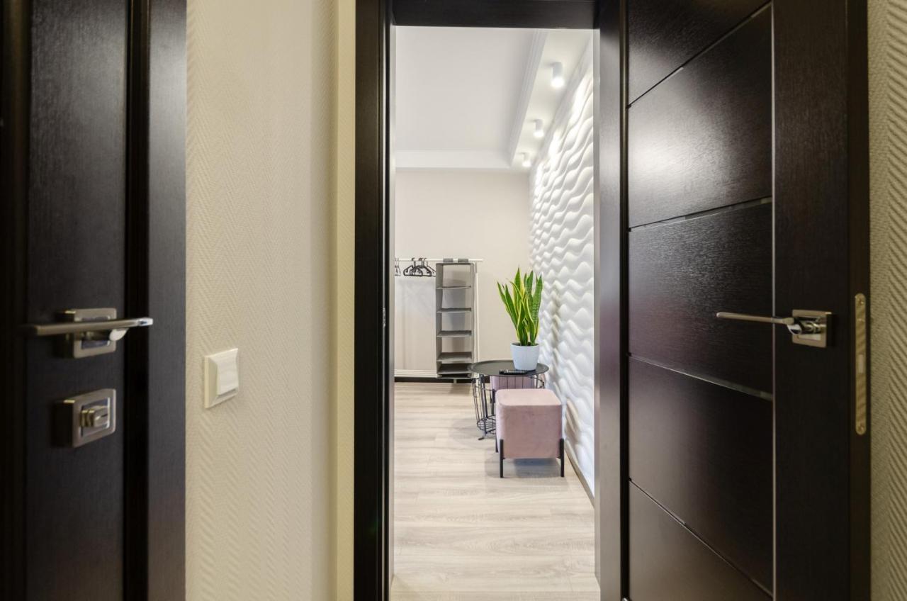 Artal Apartment On Obolonskyi Avenue 16 كييف المظهر الخارجي الصورة